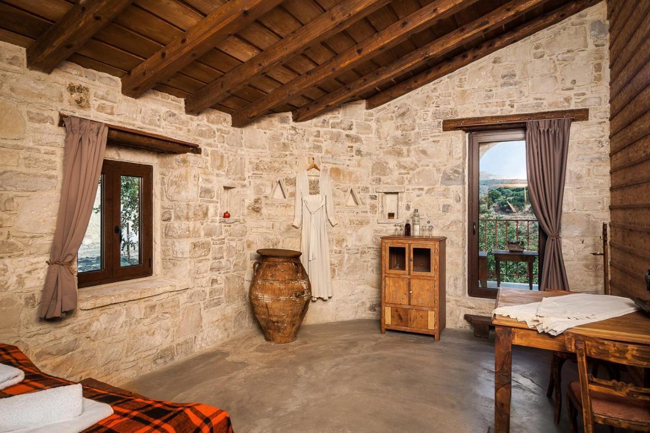 Kamihis Farm House Experience Zarós Exterior foto